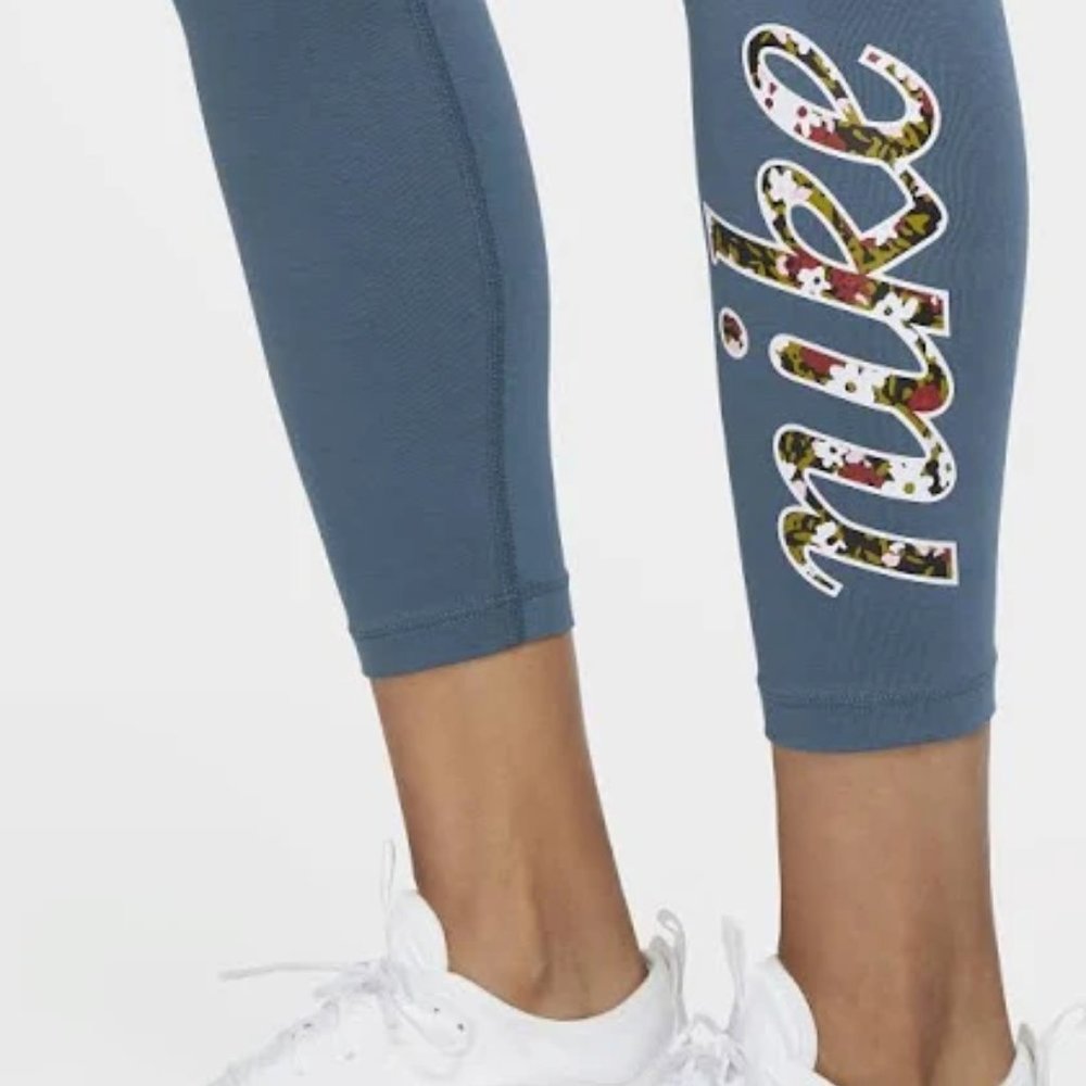 EUC - Nike Floral Femme Leggings